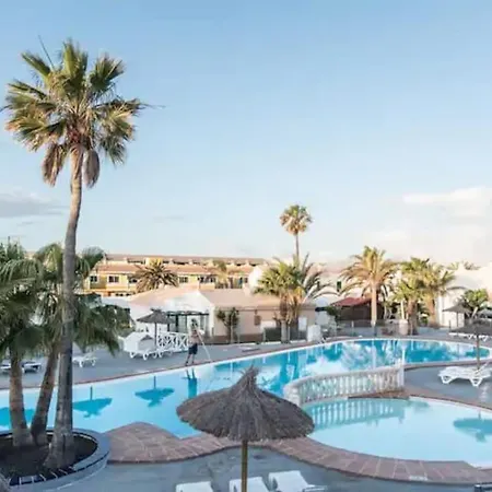 Lovely Near The With Pool & Wifi Daire Caleta De Fuste