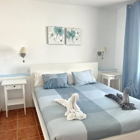 Apartamento Lovely Near The With Pool & Wifi *