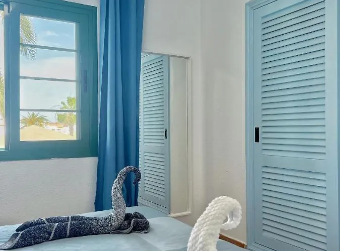 Lovely Near The With Pool & Wifi Apartamento