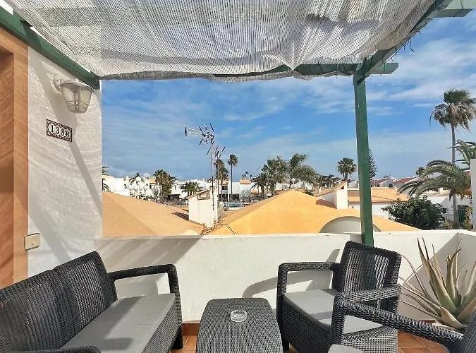 Lovely Near The With Pool & Wifi Caleta De Fuste