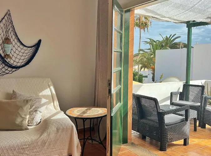 Lovely Near The With Pool & Wifi