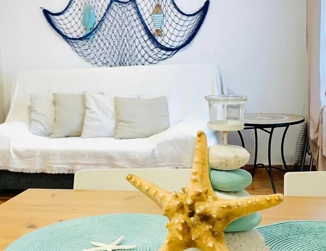 Lovely Near The With Pool & Wifi