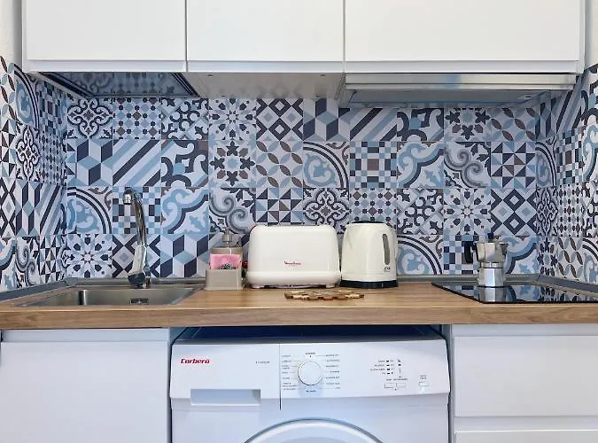 Lovely Near The With Pool & Wifi *