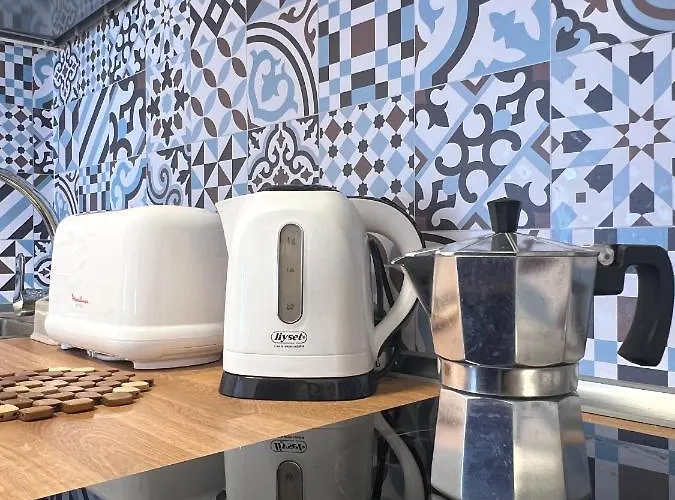 Apartamento Lovely Near The With Pool & Wifi *